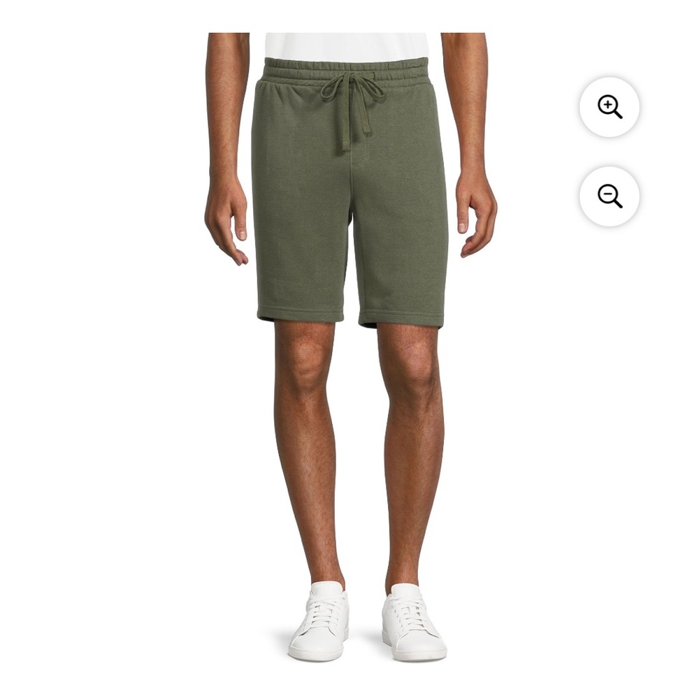 No boundaries above the knee jogger shorts